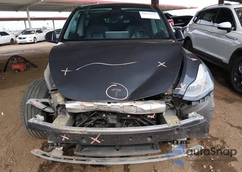 2020 Tesla Model Y Long Range Dual Motor All-Wheel Drive/Performance Dual Motor All-Wheel Drive from USA, damaged, VIN 5YJYGDEF9LF005044